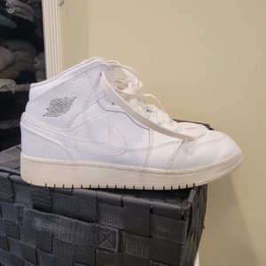 Air force 1 mids